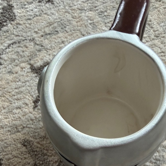 Silver Helmet Ceramic Mug — Sci‑Fi Inspired Drinkware - Picture 5 of 10